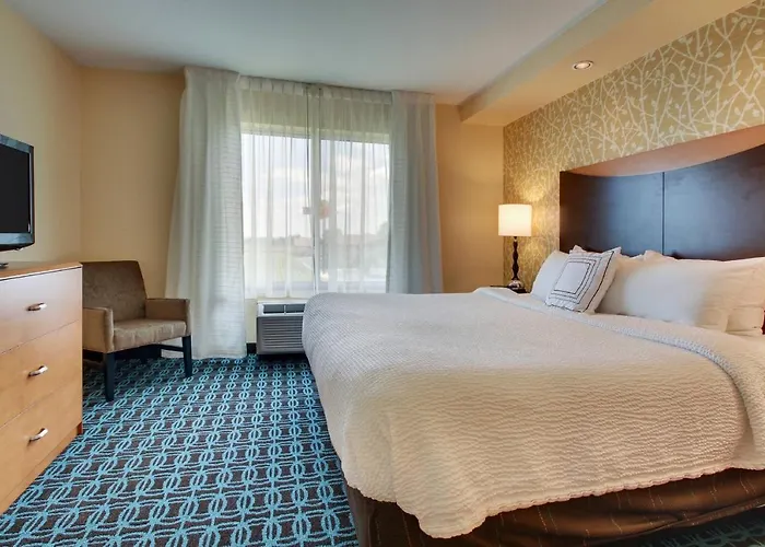 Fairfield & By Marriott Starved Rock Area 3*