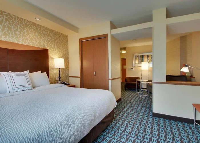 Fairfield & By Marriott Starved Rock Area 3*
