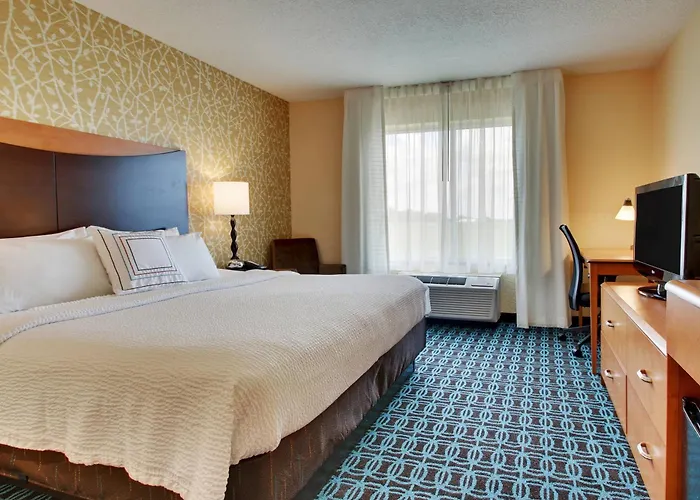 Fairfield & By Marriott Starved Rock Area 3*