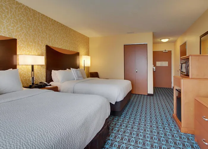 Fairfield & By Marriott Starved Rock Area