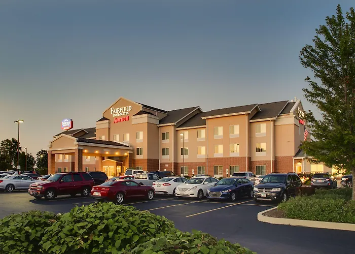 Fairfield & By Marriott Starved Rock Area